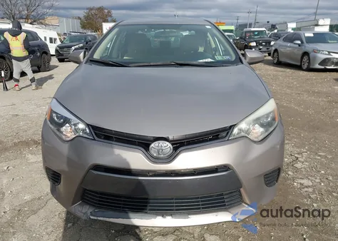 2015 Toyota Corolla Le z USA, uszkodzony, nr VIN 2T1BURHE7FC287675